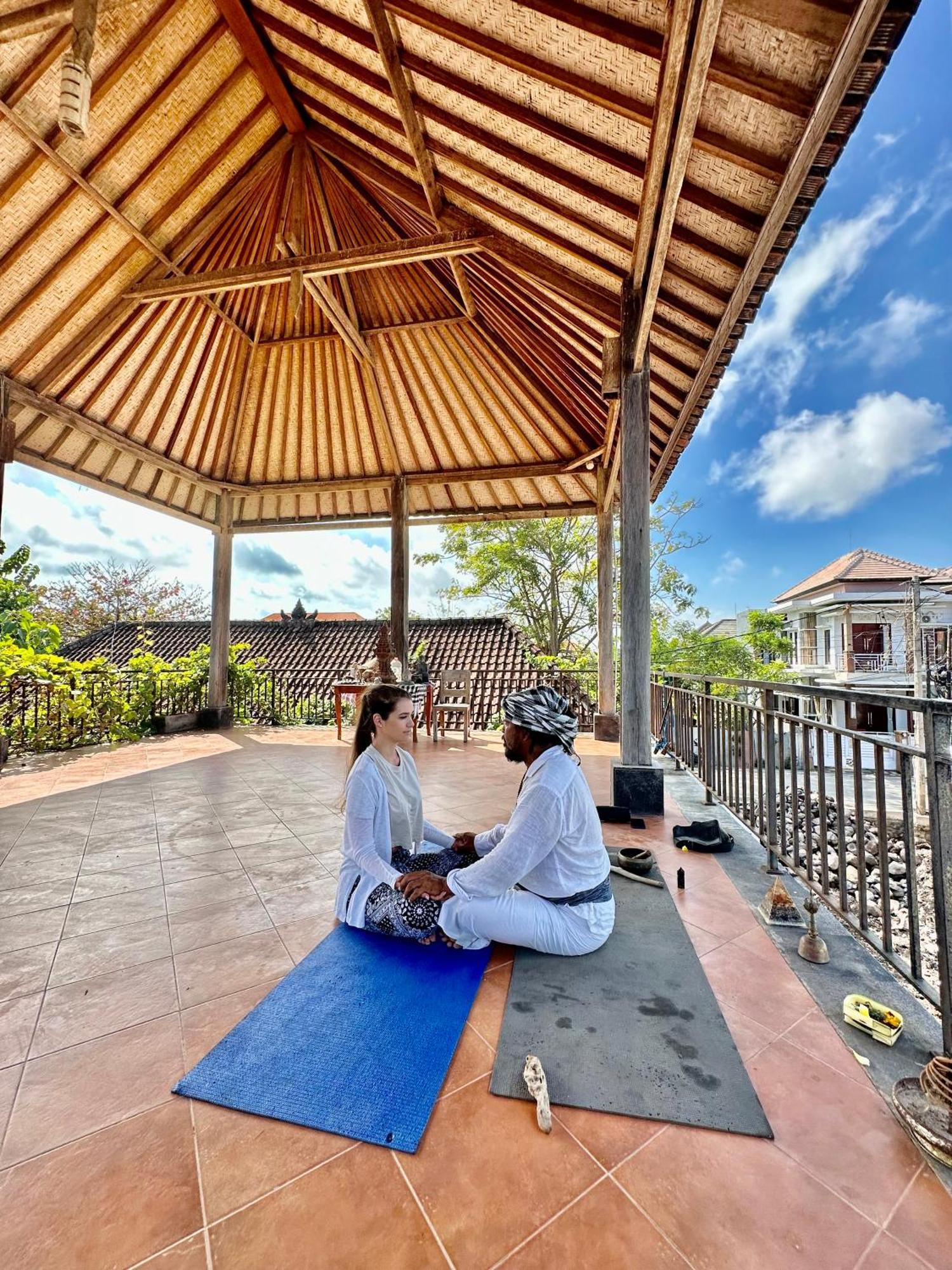 Bali Telaga Hati Yoga Healing And Retreat Center Hostel 발리 사누르 외부 사진